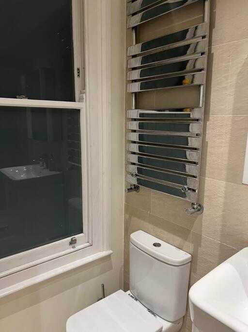 Four Bedroom Modern Victorian Wandsworth House London Ngoại thất bức ảnh