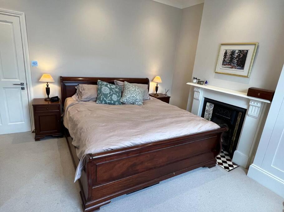 Four Bedroom Modern Victorian Wandsworth House London Ngoại thất bức ảnh