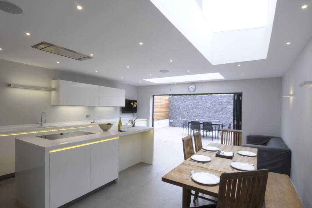 Four Bedroom Modern Victorian Wandsworth House London Ngoại thất bức ảnh